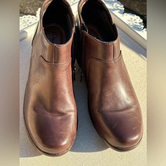 Clark’s Artisan Wedge Boot, Brown Leather Side Zip, Comfort Boot, Size Nine - Picture 5 of 12